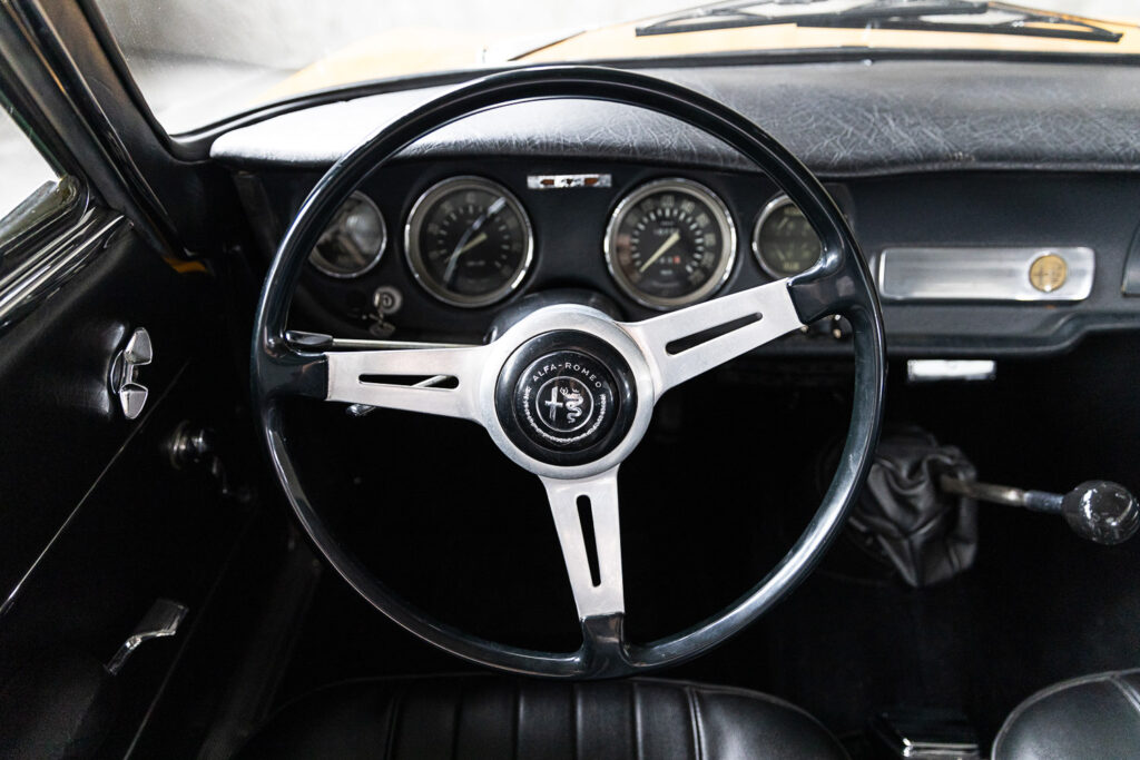 1966-Alfa-Romeo-Giulia-GTC-for-sale-DriveCity-Sales-72dpi-14