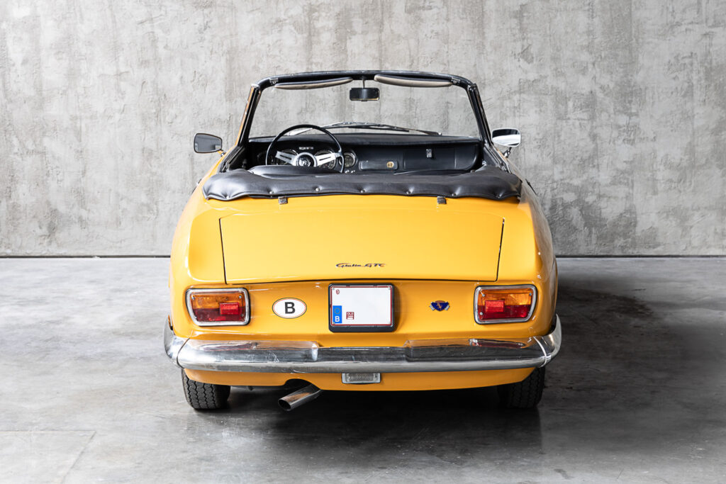 1966-Alfa-Romeo-Giulia-GTC-for-sale-DriveCity-Sales-72dpi-30