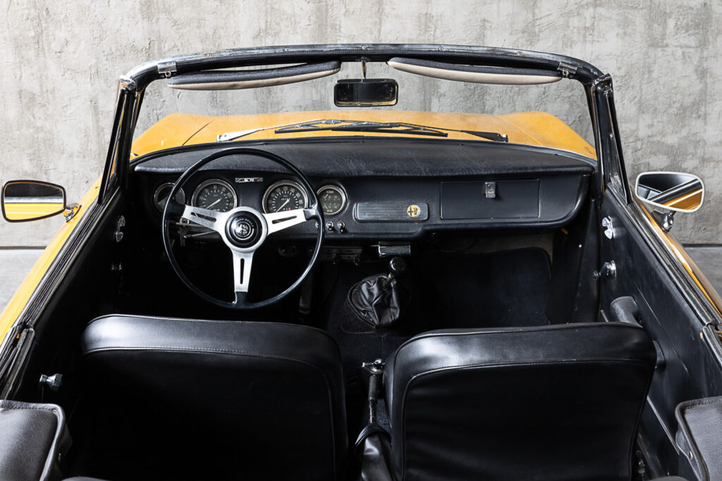 1966-Alfa-Romeo-Giulia-GTC-for-sale-DriveCity-Sales-72dpi-31