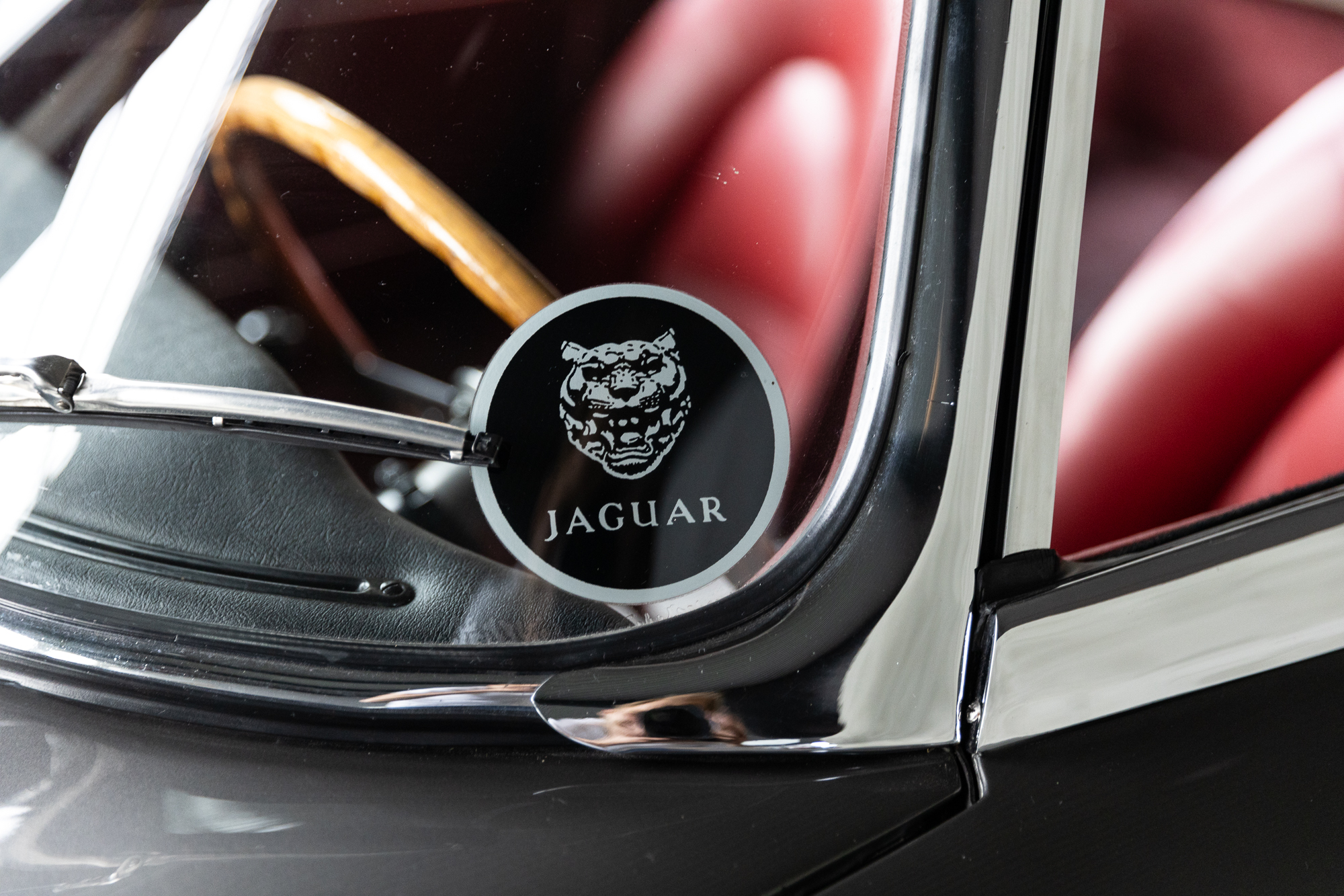 1961-Jaguar-EType-OBL-for-sale-DriveCity-Sales-72dpi-5