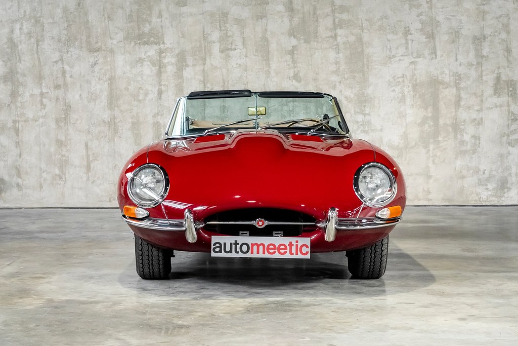 1967-Jaguar-EType-SerieI-4.2-OTS-for-sale-DriveCity-Sales-72dpi-1