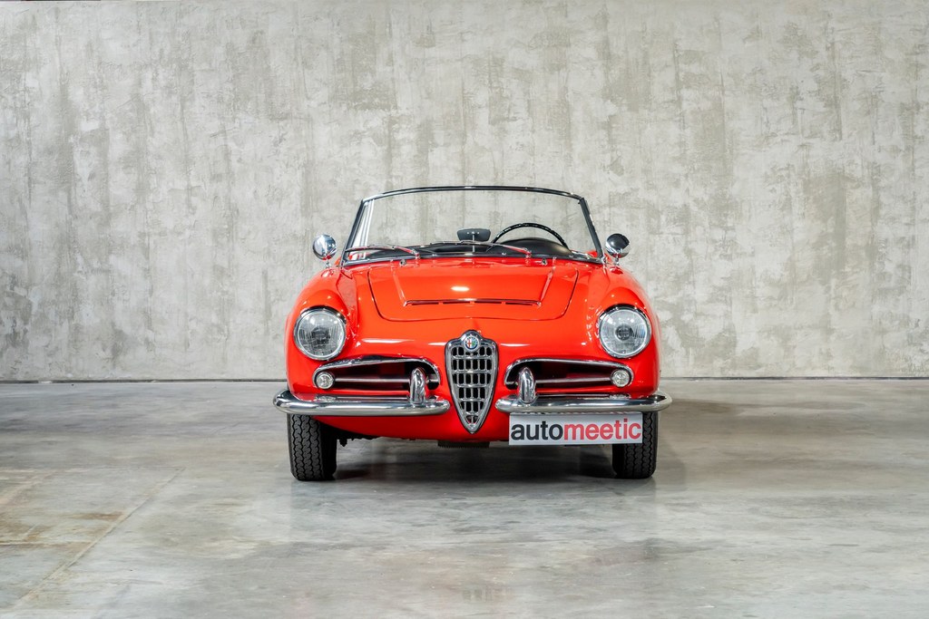 1962-Afla-Romeo-Spyder-for-sale-DriveCity-Sales-72dpi-1