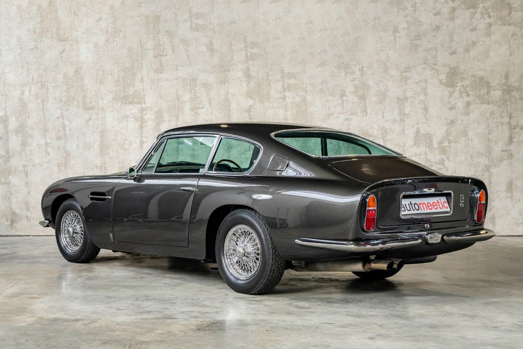 1966-Aston-Martin-DB6-for-sale-DriveCity-Sales-72dpi-25