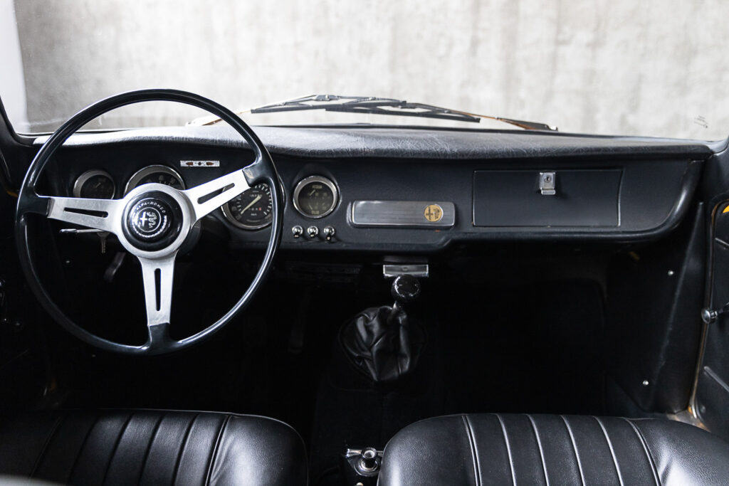 1966-Alfa-Romeo-Giulia-GTC-for-sale-DriveCity-Sales-72dpi-12