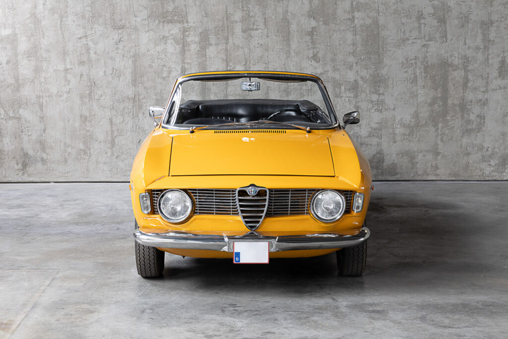 1966-Alfa-Romeo-Giulia-GTC-for-sale-DriveCity-Sales-72dpi-6