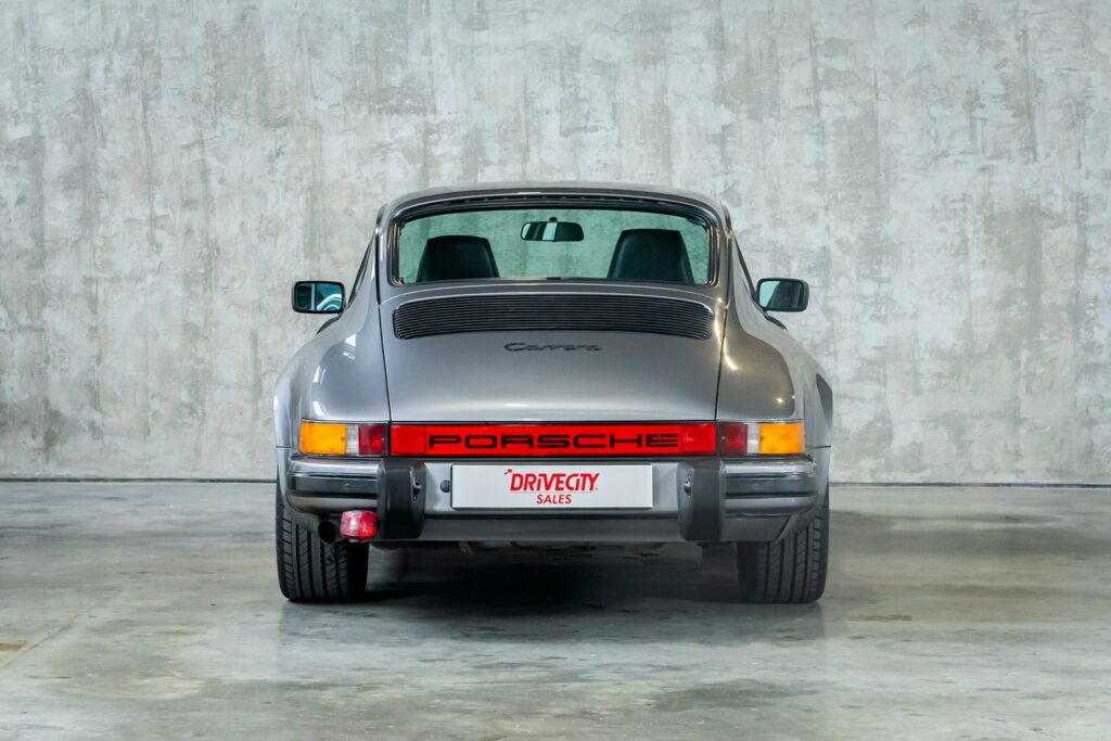 0005_PORSCHE_911_3.2_TYPE_930_GRISE-502919_WEB