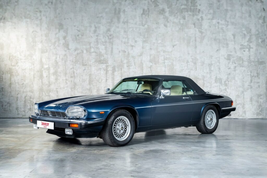 0023_JAGUAR_XJS_V12_BLEUE-20240821--2_WEB