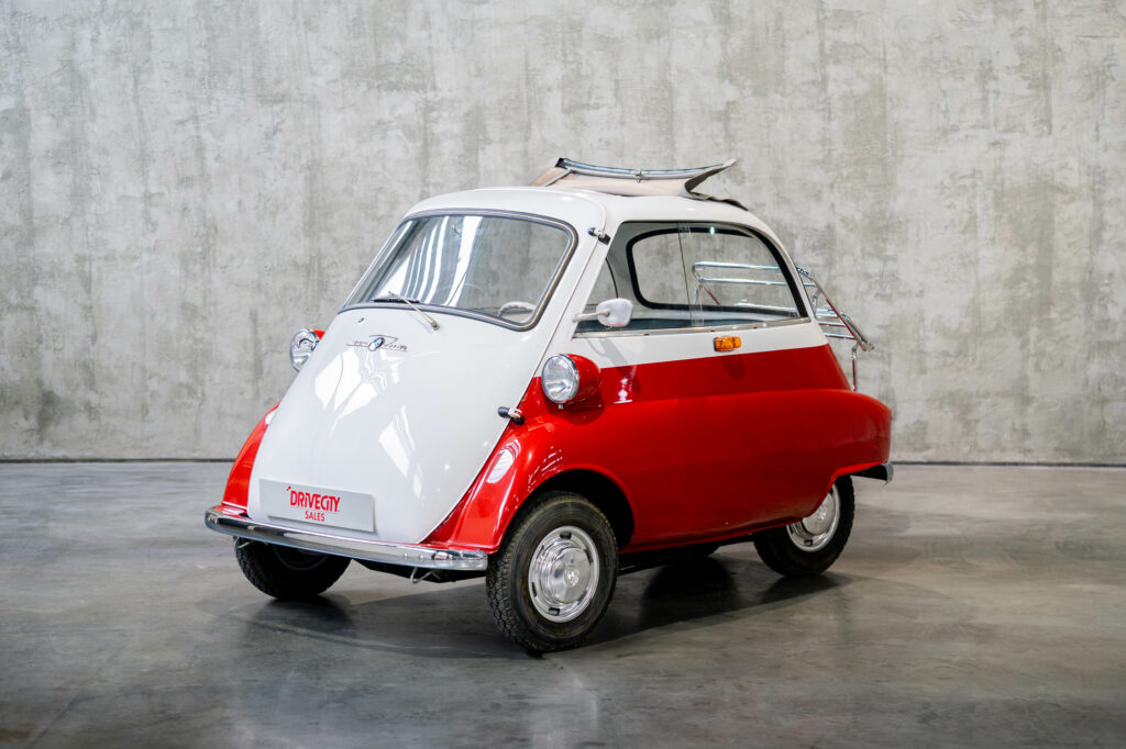 Isetta 300 4 roues 13.